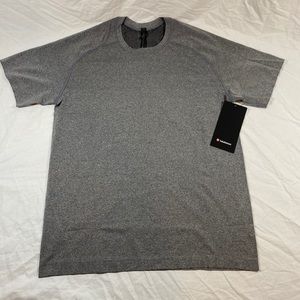 Lululemon Metal vent tech shirt